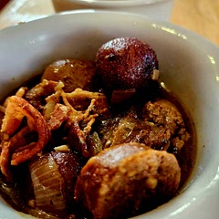 Used ground thyme in place of thyme leaves and all-beef sausage from Robertson Trading, and whole baby potatoes with peel.
