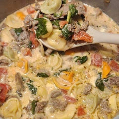 Cooked on the stove top. Used 1.5lbs deer. Sautéed mushrooms in avocado oil with meat. Added heavy whipping cream and extra broth. Seasoned well onion powder, garlic powder, cilantro, oregano, salt, and pepper. A little spicy. 