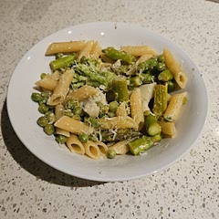 Used a mix of broccoli and caulflower. Too much pasta. Quick and delicious!
