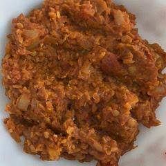 Used a tin of tomatoes instead of the tomato puree and only one cup of red lentils
