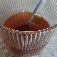 Tea whit 0 sugar and milk enjoy 