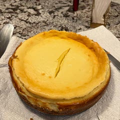 The best cheesecake I’ve ever had. Go to!