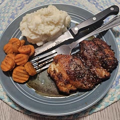 I thought I was burning the whole meal. 🤣 it's so delicious, juicy, savory, and sweet.