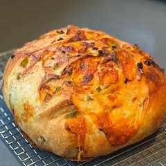 This was sooo delicious and easy! It makes a huge loaf, so I will definitely be freezing some. 10/10