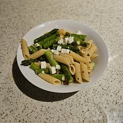 Quick to make, and sauce is more tasty than expected. Delicious!