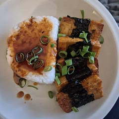 Absolutely amazing, so quick too. I only had paste and not flakes but worked well, also no agave but I had honey. All in all even with the subs this was delicious, quick and filling meal with a mini microwave Thai rice delicious.. 
