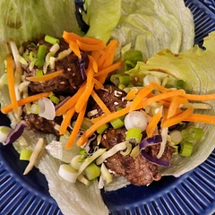 These Sticky Sriracha Meatballs Lettuce Wraps were a hit!!!
Because of the prep supper was on the table within 15 minutes!
Absolutely delicious. 😋 I tricked my kiddo into eating Sriracha & he said it's in his top ten of foods ever!
* used A1 & Worcestershire in the sauce.
This is a request for school lunches!😁