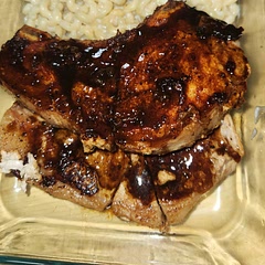 So.... this one was interesting. The glaze smells absolutely horrendous while it's cooking.  And do not. I repeat DO NOT try the glaze on its own. But with that being said the flavors really pair well with the pork so it was a good way to make myself ingest apple cider vinegar😂
