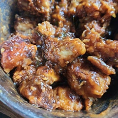 In all honesty I've tried a couple of different orange chicken recipes and this one was my least favorite. Not at all worth all the dishes I need to get done now. 
