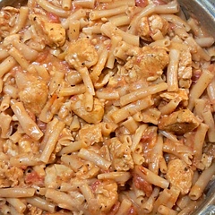 I used normal pasta/macaroni,  not wholewheat penne as I did not have that. Also used a can of diced Italian tomatoes as I did not have a can of the fire roasted tomatoes. Tastes yummy nonetheless 😋 