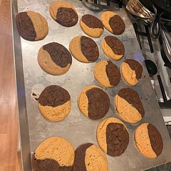 These came out sooo good and were fun to make. They were soft and had a tiny bit of crisp. The flavors came through great and reminded me of a Reese’s cup. So cute.
