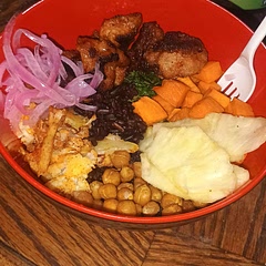 Stuck with ingredients on hand; par steamed kale for about 3min, added a lemon honey drizzle on it. Homemade crispy gochujang pork with fresh pineapple, curried chickpeas, tumeric roasted cauliflower, and sweet potatoes. Used an easy pickle onion (1 small red onion, 1c vinegar, 1c water, 3tbsp gran white sugar, 1tsp salt, peppercorns/ginger nub).