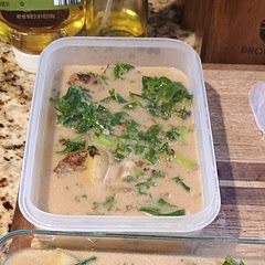 The photo isn't the best batch we've made, but it's still delicious. Using minced garlic and pre chopped kale, reduces the prep time immensely. 10/10