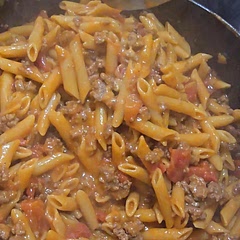 In a deep skillet I used about 2lbs of beef, drained fat, one box a penne protein pasta, two cans of diced tomatoes, 4 cups of water with bouillon cubes, two tablespoons of tomato paste. It thickend well a basic flavor good for kids. Reminds us of American Goulash. Hubby and Toddler ate it well. I don't think I would not make as large a batch next time, we don't eat on it that many days in a row as a family of 3. 