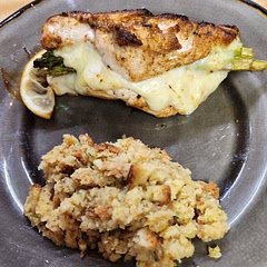 This was really good. Added stuffing as a side.