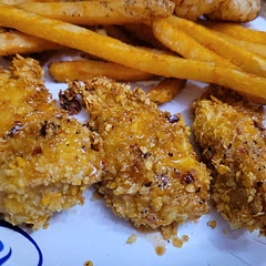Seriously delicious! I made the hot honey with Valentina sauce and crushed pepper flakes... turned out so delicious! 