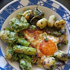 I used the air fryer and should have shortened the baking time, but it was quite good nonetheless. There should have been salt, so instead I served it with some grated cheese. 