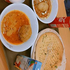 Chikan kofta maslala eigg masala & nan some jusis cock 