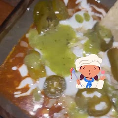 I used more seasoning 
Chicken bouillon 
All purpose seasoning 
Taco seasoning ( of course) 
White pepper 
9/10 would definitely recommend 
I also topped it with 
Mexican sour cream 
Avocado salsa 
Jalapeños 
Two different cheeses
N i ate it with Tostitos lime chips
