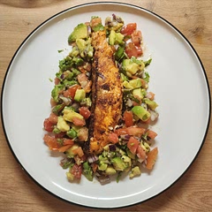 The avocado salad was a banger! We thought we wouldn't be full after this but we were! Yum 🤤😍