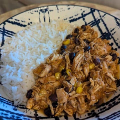 A really tasty recipe that is deliciously different from the traditional minced meat chilli! I found making this based on 6 servings provided a total of 8, when served alongside rice.

Cooking the chicken in stock over 50 minutes results in the chicken being beautifully moist and succulent. It breaks apart so easily too, creating a pulled pork 'look' to the dish.

I did find that I had to cook the chicken with the lid uncovered for the last 20 minutes as the sauce was watery, mostly from all the stock that was added. By doing this I got a reasonably thick sauce once all the other ingredients were added in. (I popped in some remaining sweetcorn I had leftover from another cook.)

All in all this was a delicious cook, and I can't wait to have the leftovers in the freezer! 😍👌