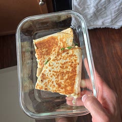 These are so good, I used only about three tablespoons of sour cream and two cans of beans made 5 quesadillas for me so it’s great for meal prep. The taste is amazing!