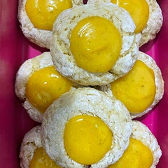 delicious, but I reduced some of the sugar in the lemon curd and in the cookie