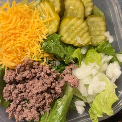Tastes good used more dressing