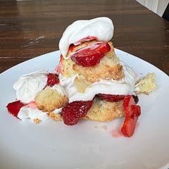 Super easy, and the biscuits turned out surprisingly well despite the dough looking very crumbly and dry.