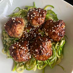 It’s sooo good the sauce is a amazing I added more seasoning like chilli flakes a for a sweet spicy kick love it!