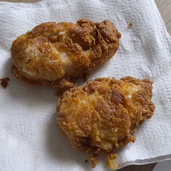 Wonderful! I love the touch of garlic in the coating it really gives the whole recipe a punch. Don't hesitate to double the spices if you like bold flavors. Overall, I found that using just half of the recommended amount was plenty, especially since I have a lot to spare.
