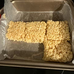 So good! Wish I would’ve got a better photo but the second they were ready, everyone dug in 🤭 I highly recommend this recipe. I did cut the recipe in half. 
The only thing I didn’t have was coconut extract but it was so good with just vanilla and almond extract. I can’t wait to try it with the coconut.