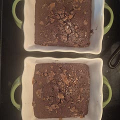 So delicious, dense, and rich. I used two pans, they are both fudgey and cakey. 🍫 I also added about 3/4 c. applesauce 🍎