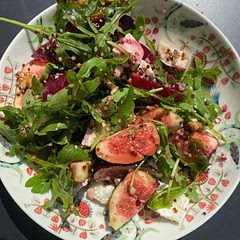 Very nice and light salad. Added some leftover qinoa, suits perfectly 👌
