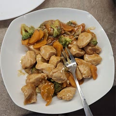 Really good👍👍👍 while cooking added a bit more soy sauce and honey 
And i firstly added the chciken to pan then added all the vegetables and everything is good. The chicken is soft