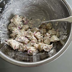 This was delicious! I used bacon bits and halved the recipe. I also used dried chives due to not having fresh on hand. Definitely going to make this again
