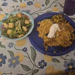 When I made this, I wasn't expecting it to be this dull. (I remember that lighting is vital, but not this much.)

I didn't know until it was plated that I had used boneless thighs instead of the needed boneless, skinless chicken BREASTS. (Yes, there is a difference...)

Still delicious, though...