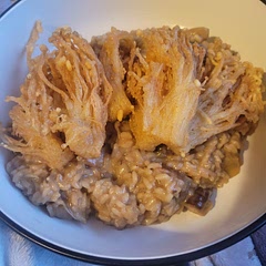 Added garlic and used wild mushrooms 