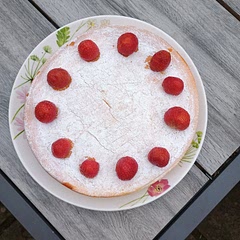 I poured the mixture into two moulds for cooking (I still cooked it for 50 minutes) and then put a jam in the middle after cooking and decorated with icing sugar and strawberries tastes delicious 