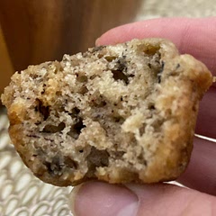 Add cinnamon and nutmeg and walnuts