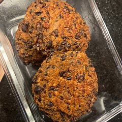 Made these exactly as the recipe called for, I only substituted bbq sauce for the ketchup, used a whole bell pepper, and instead of blending the beans in with the first mixture, I mashed them in.