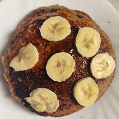 10/10 highly recommend this recipe! It is delicious and easy to make for breakfast. It turned out yummy and sweet even without sugar! 