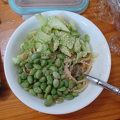 No chicken this time, since I didn't make time to prep. 
but it turned out pretty well in spite of that! I'll add chicken or tofu next time to round it out. 