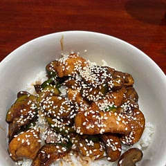 It’s okay, but I think it needs a LOT more sauce. I’ll double it, maybe even triple it next time