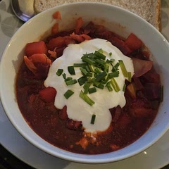 Made it veggie rather than vegan (using regular sour cream). It was delicious!! Definitely made more than 4 portions!!