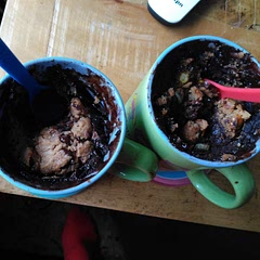 Jammiee wel beetje geïmproviseerd dd. Mmmhm zelfde ingrediënten maar dan met karamel chocolade en koekjes in willekeurige hoeveelheiden