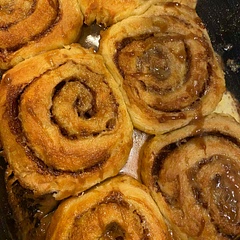 The best cinnamon rolls I’ve ever had in my life I don’t believe the photos do it justice (and the first ones I’ve ever made) we also may have eaten half of them before I remembered to take a photo so it may look messy😭. They’re so soft and chewy and sweet and perfect!!!!