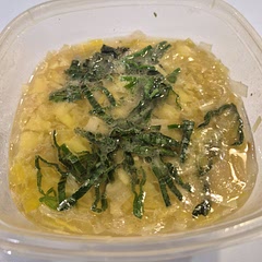 The simplicity and flavor richness makes a great fall or winter workday lunch.