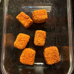 Loved this, tastes like a spicy chicken nugget. Easy to make, I baked for 22 minutes flipping halfway and finished off in the air fryer for 5 minutes.