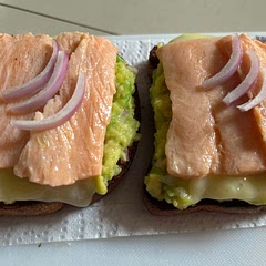 Delicioso, le agregué queso holandés para potenciar el sabor.